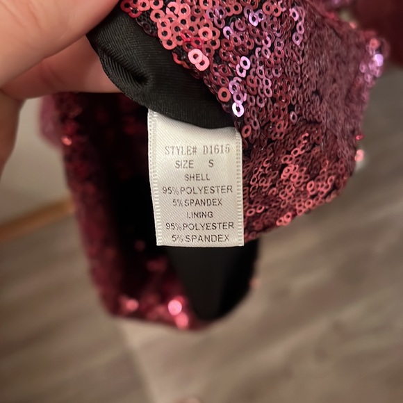 Fashion Nova sequin dress. Long sleeve. Slit in the left bottom of dress. - Picture 4 of 4